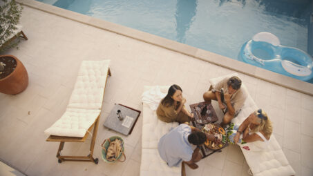 Pool Lounge Chairs for Summer 2025